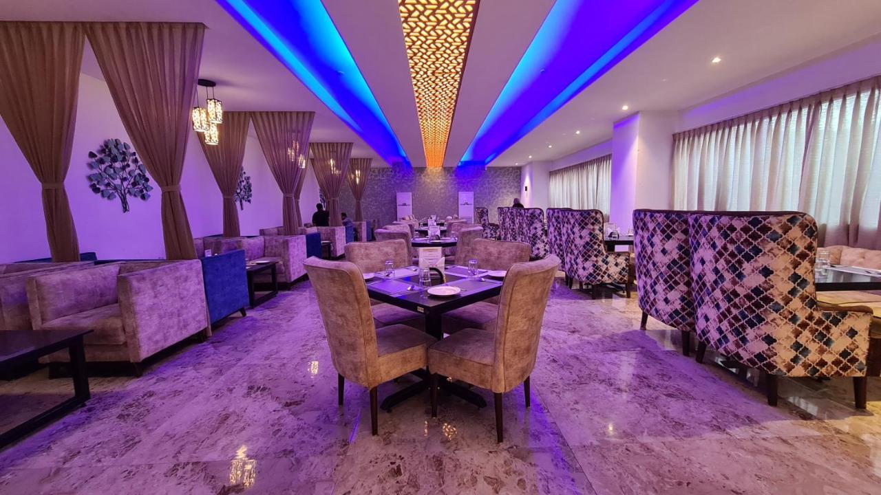 Galaxy Club & Hotel Bídzsápur Kültér fotó