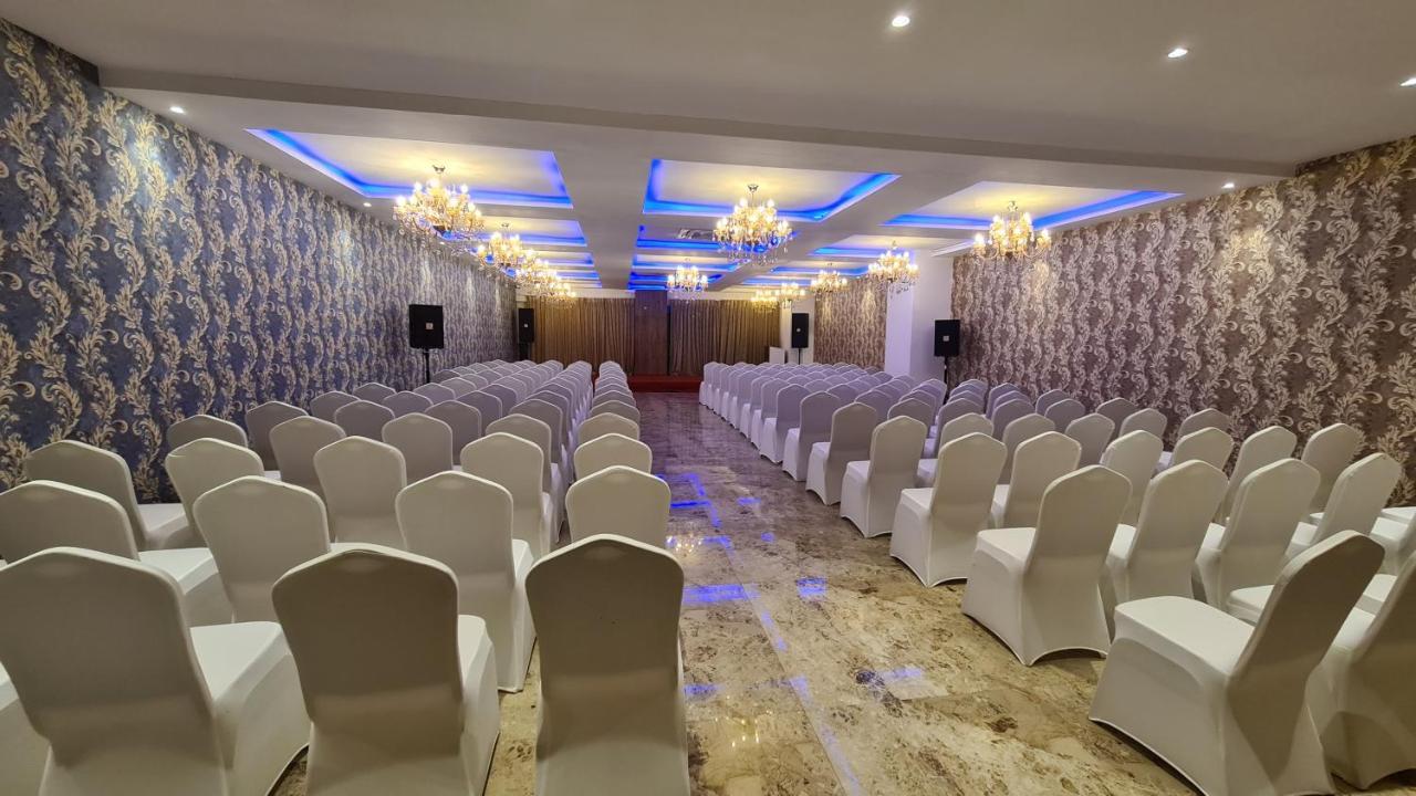 Galaxy Club & Hotel Bídzsápur Kültér fotó
