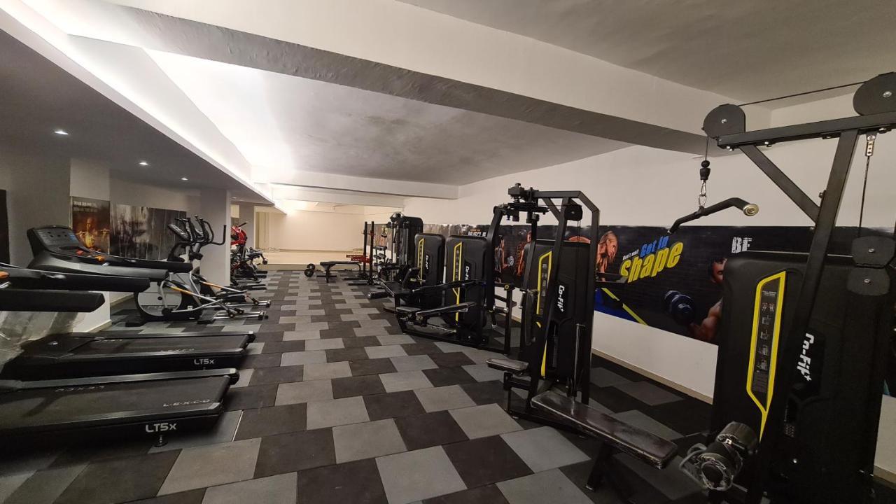 Galaxy Club & Hotel Bídzsápur Kültér fotó