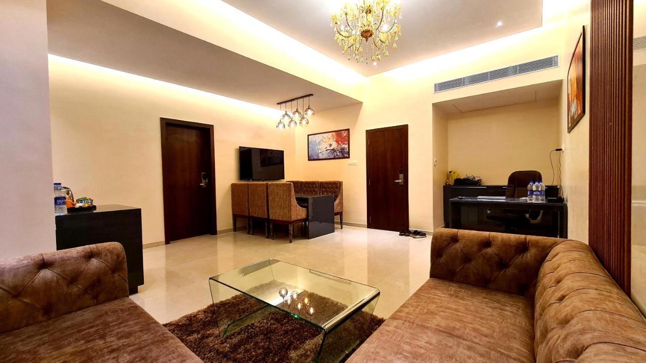 Galaxy Club & Hotel Bídzsápur Kültér fotó